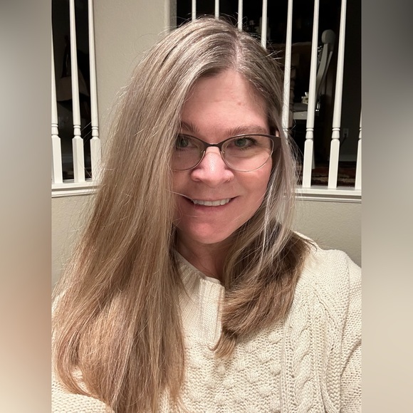 Meet your Posher, Rebecca - Picture 1 of 1